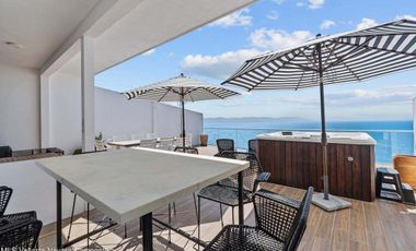 Penthouse de lujo en venta con vista al mar en Puerto Vallarta