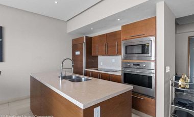 Penthouse de lujo en venta con vista al mar en Puerto Vallarta