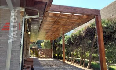Country Club Mapuche, Casa 4 Dormitorios + Dep. de servicio, Garage, Parque, Quincho, Piscina!