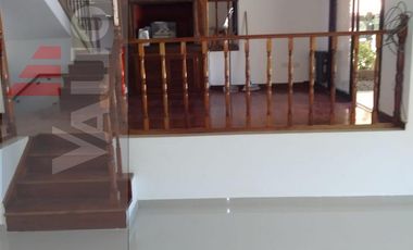 Country Club Mapuche, Casa 4 Dormitorios + Dep. de servicio, Garage, Parque, Quincho, Piscina!