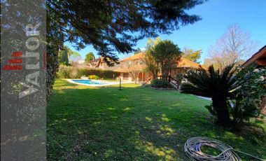 Country Club Mapuche, Casa 4 Dormitorios + Dep. de servicio, Garage, Parque, Quincho, Piscina!