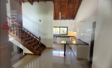 Country Club Mapuche, Casa 4 Dormitorios + Dep. de servicio, Garage, Parque, Quincho, Piscina!