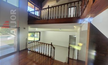 Country Club Mapuche, Casa 4 Dormitorios + Dep. de servicio, Garage, Parque, Quincho, Piscina!