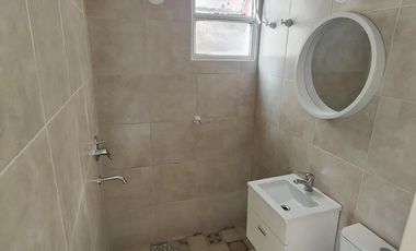 Departamento en alquiler, Yerbal al 700, luminoso, balcon, 2 ambientes.