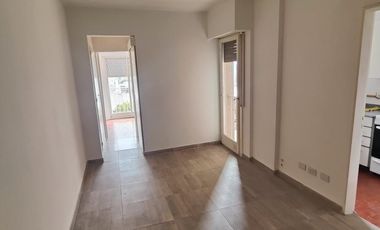 Departamento en alquiler, Yerbal al 700, luminoso, balcon, 2 ambientes.