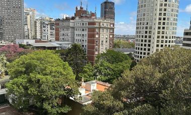 2 Ambientes con balcón. Totalmente Amoblado