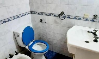 Casa en alquiler - 4 Dormitorios 3 Baños - Cocheras - 1.400Mts2 - Florencio Varela
