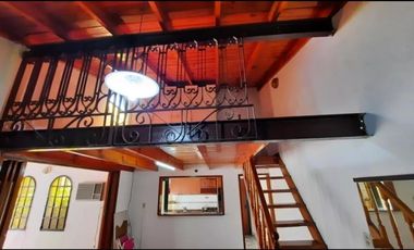 Casa en alquiler - 4 Dormitorios 3 Baños - Cocheras - 1.400Mts2 - Florencio Varela