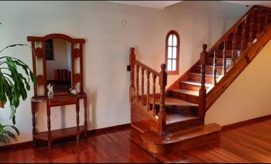 Casa en alquiler - 4 Dormitorios 3 Baños - Cocheras - 1.400Mts2 - Florencio Varela