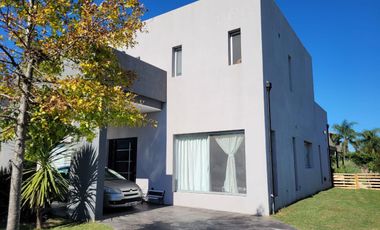 Venta Casa - Altos de Campo Grande / Pilar