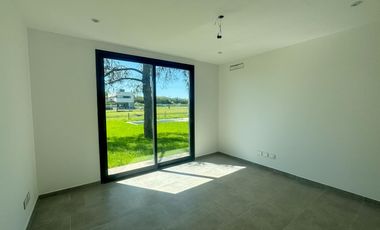 Venta - Casa en Barrio Privado Altos de Campo Grande / Pilar