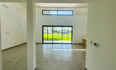 Venta - Casa en Barrio Privado Altos de Campo Grande / Pilar