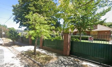 Casa en venta - 4 Dormitorios 3 Baños - Cochera - 1.230mts2 - Chauvin