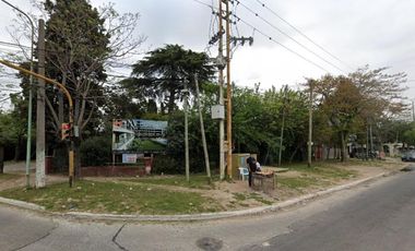 Casa en venta - 3 Dormitorios 1 Baño - 626Mts2 - Sourigues