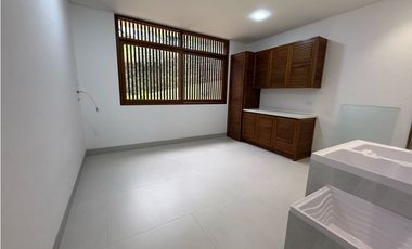 Casa moderna en unidad cerrada vía San Antonio la Ceja CM