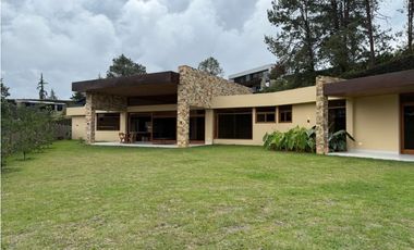 Casa moderna en unidad cerrada vía San Antonio la Ceja CM