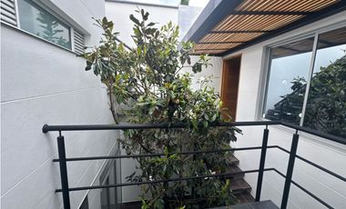 SE VENDE CASA EN LA CEJA UNIDAD CERRADA 389 m2 MUY GRANDE TURCO 2 parq