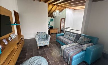SE VENDE CASA EN LA CEJA UNIDAD CERRADA 389 m2 MUY GRANDE TURCO 2 parq