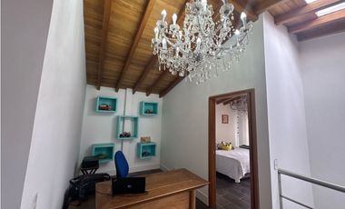 SE VENDE CASA EN LA CEJA UNIDAD CERRADA 389 m2 MUY GRANDE TURCO 2 parq