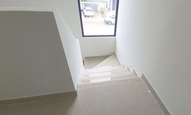 Casas en venta en el Conkal Mérida 2 plantas y recamara en planta baja