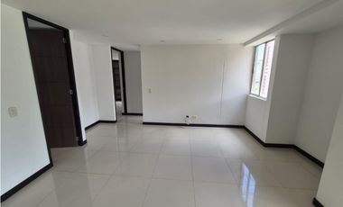 Vendo apartamento en Sabaneta, piso alto, unidad completa.