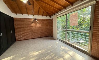 En arriendo casa loma del chocho