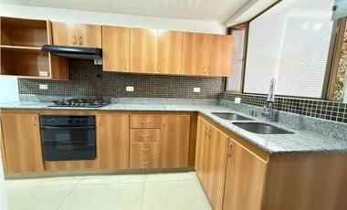 En arriendo casa loma del chocho