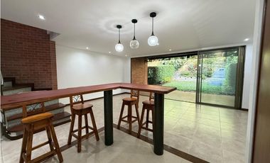 En arriendo casa loma del chocho