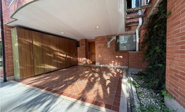 En arriendo casa loma del chocho