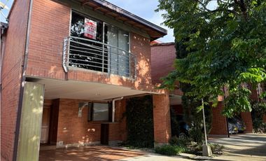 En arriendo casa loma del chocho