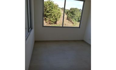 RENTA CASA CONJUNTO CERRADO PINARES
