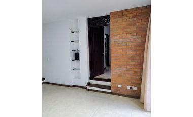 SE VENDE APARTAMENTO MODERNO, CON BALCON!
