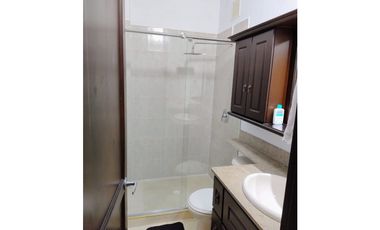 SE VENDE APARTAMENTO MODERNO, CON BALCON!