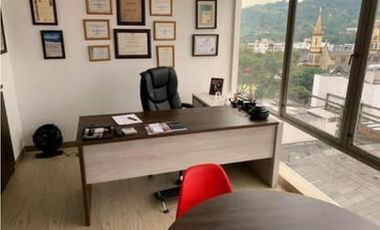 EN VENTA OFICINA IMPORTANTE SECTOR DEL CENTRO DE PEREIRA