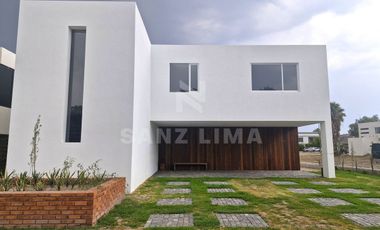 San Lorenzo Residencial: Propiedad nueva con diseño exclusivo y moderno.