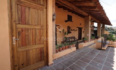 CASA EN RENTA EN EL CENTRO DE VALLE