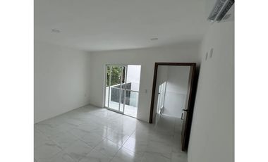 CASA ESPACIOSA EN LADERAS DE LA LOMA