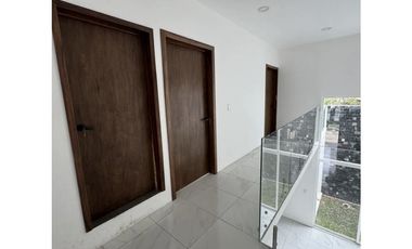 CASA ESPACIOSA EN LADERAS DE LA LOMA