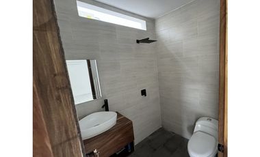 CASA ESPACIOSA EN LADERAS DE LA LOMA
