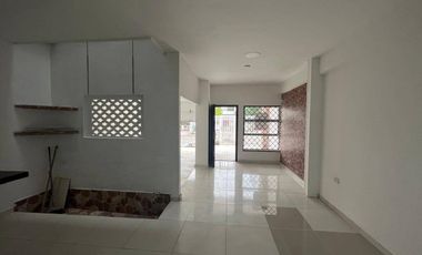 CASA EN ARRIENDO BARRIO  URBINA|9045