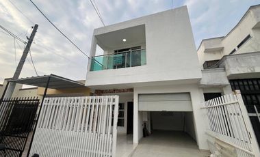 CASA EN ARRIENDO BARRIO  URBINA|9045