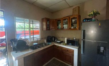 VENTA DE CASA Y APARTAMENTO  EN DAVID.  585 METROS