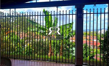 CASA EN VENTA BRISAS DEL GOLF
