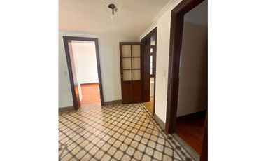 Casa de estilo, inmejorable estado, totalmente reciclada.