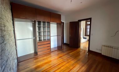 Casa de estilo, inmejorable estado, totalmente reciclada.