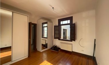 Casa de estilo, inmejorable estado, totalmente reciclada.