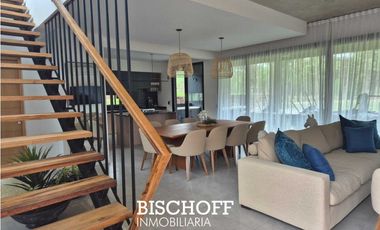 VENTA DE CASA EN BARRIO PRIVADO PIONEROS