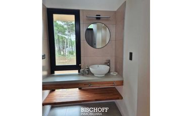 VENTA DE CASA EN BARRIO PRIVADO PIONEROS