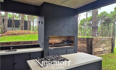 VENTA DE CASA EN BARRIO PRIVADO PIONEROS