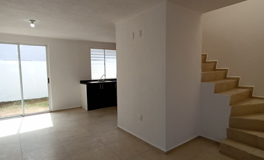 Venta de Casa en fraccionamiento Sandara, San Miguel Zinacantepec